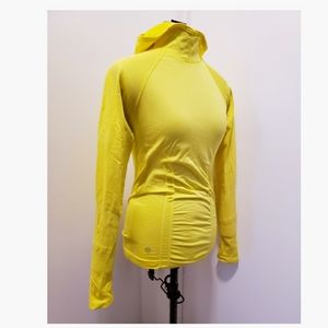 Active wear Athleta Long Sleeve Athletic Top